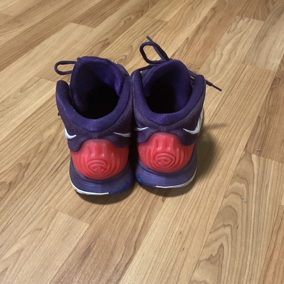 Nike Kyrie 6 - Picture 3 of 3